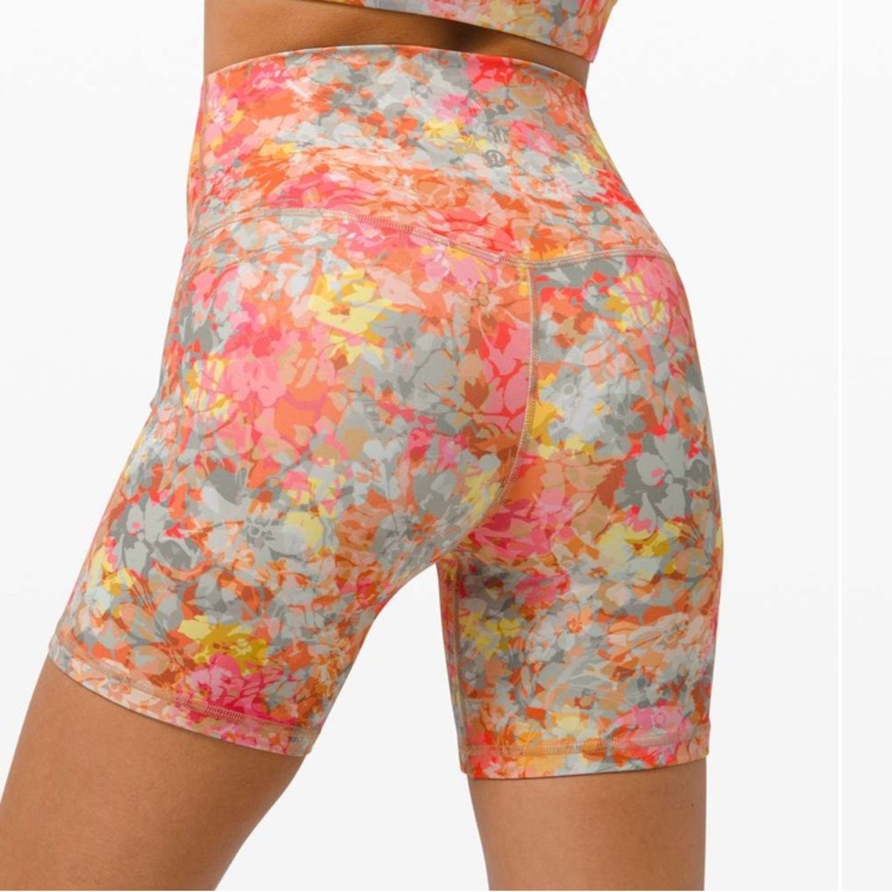 Lululemon Align Short *6"
Inflorescence Multi - Picture 3 of 7